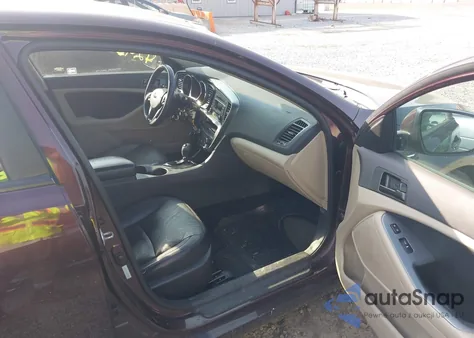 2013 Kia Optima Lx z USA, uszkodzony, nr VIN 5XXGM4A72DG133899